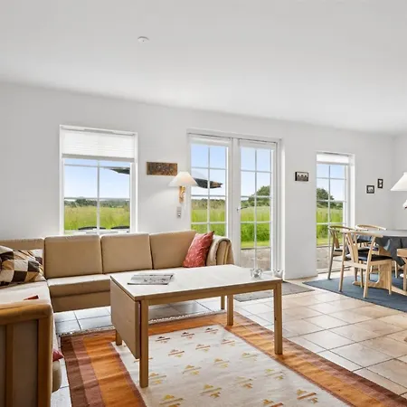 Prázdninový dům Sakari - 375m From The Sea By Interhome *